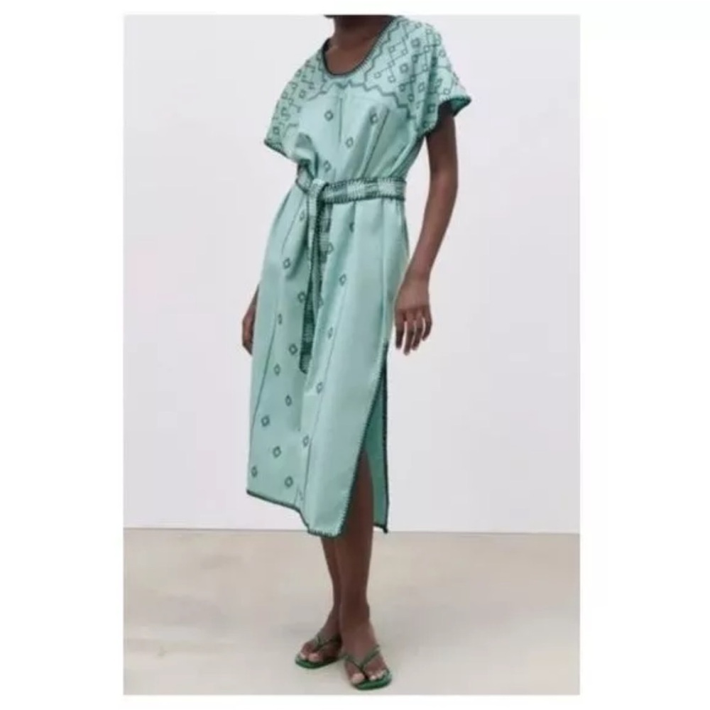 ZARA Bloggers Fav V- Neck Linen Embroidered Caftan Dress Tie Waist Size L NEW